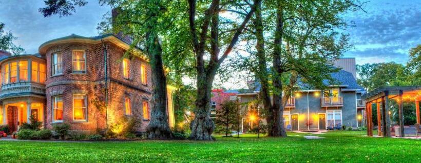 فندق Fairholm Boutique Inns