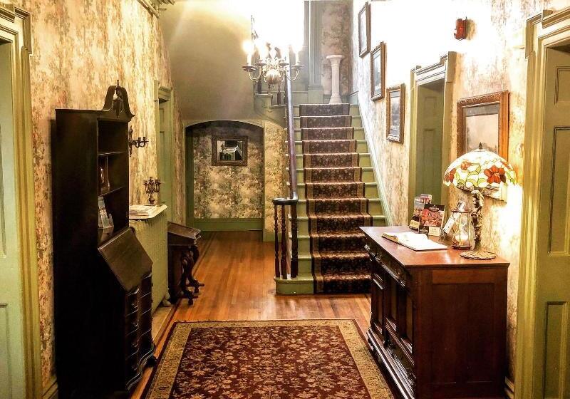 فندق Fairholm Boutique Inns