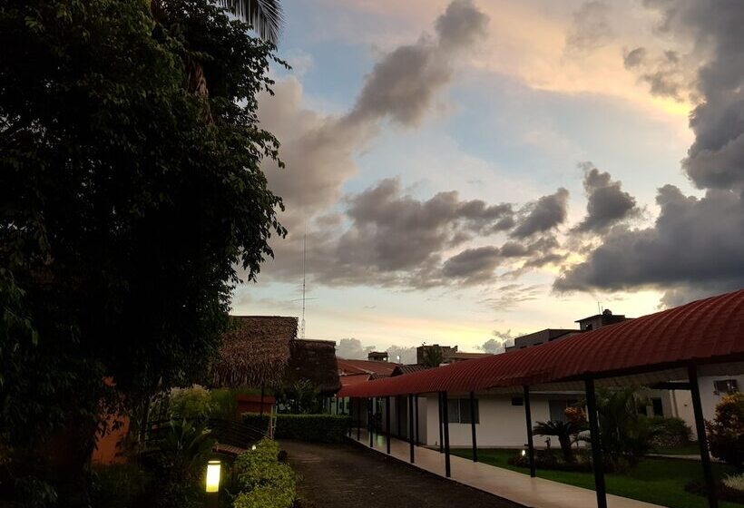 Gran Hotel De Lago   Lago Agrio