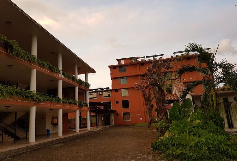 Gran Hotel De Lago   Lago Agrio