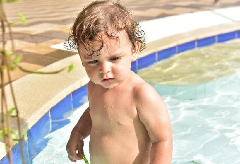 Gran Hotel De Lago   Lago Agrio