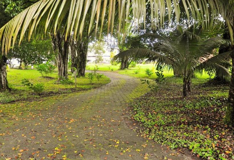 Gran Hotel De Lago   Lago Agrio
