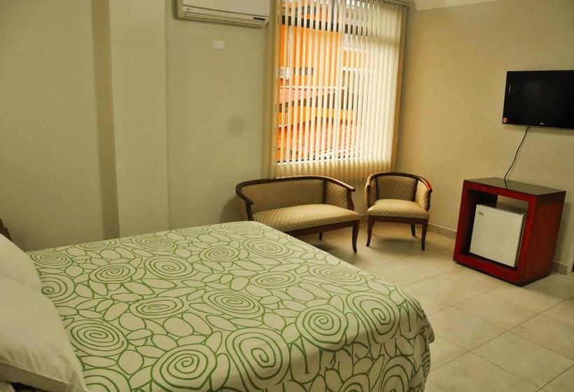 Gran Hotel De Lago   Lago Agrio