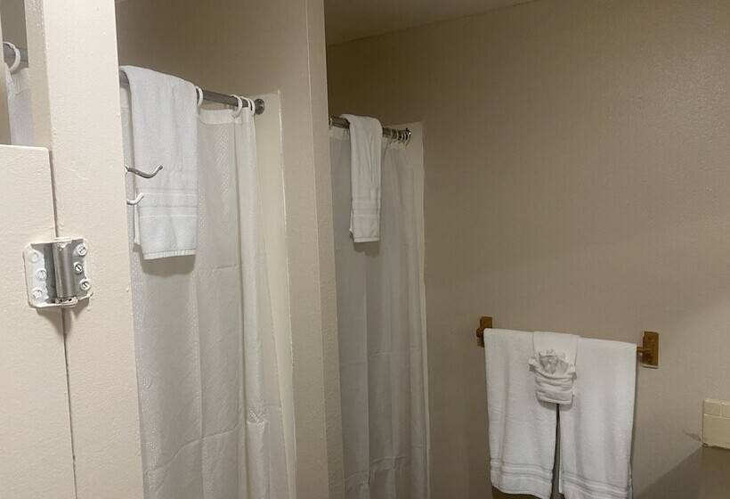 فندق Heidi S Inn