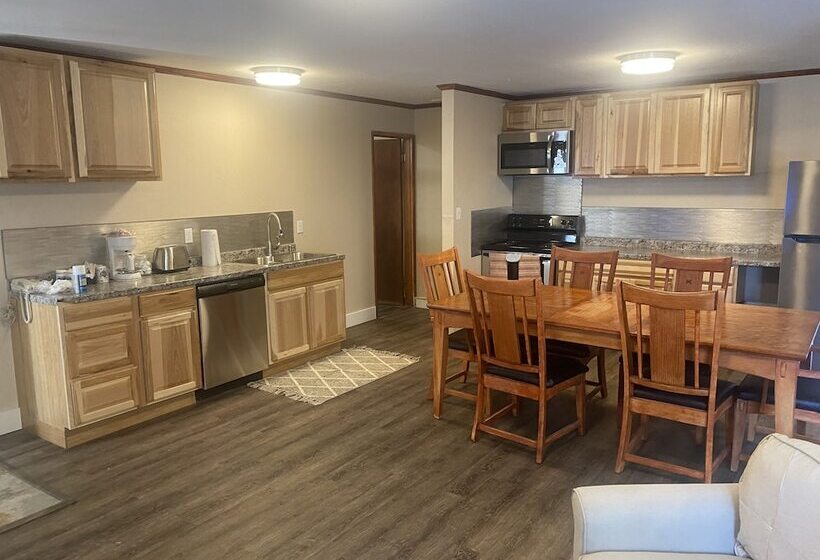 בית מלון כפרי Heidi S Inn