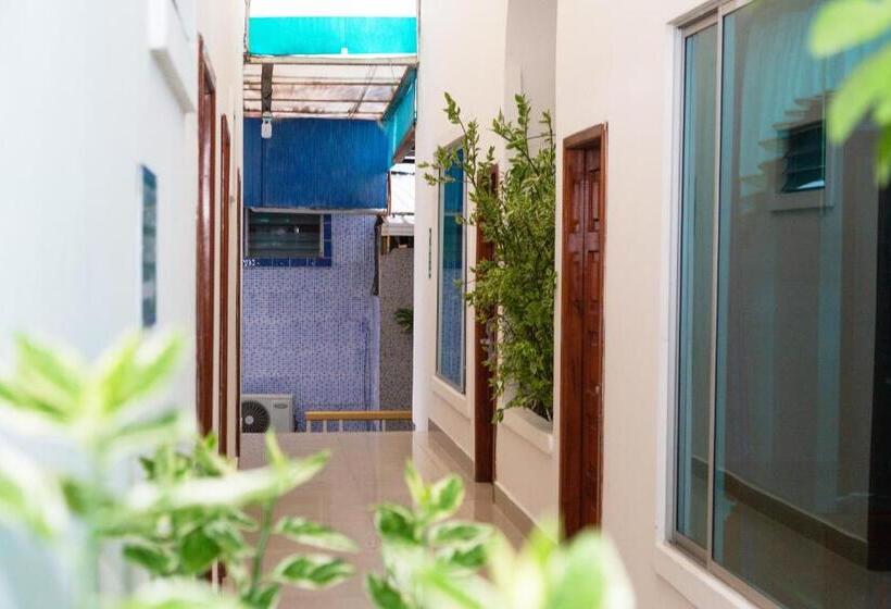 فندق La Cascada   Lago Agrio