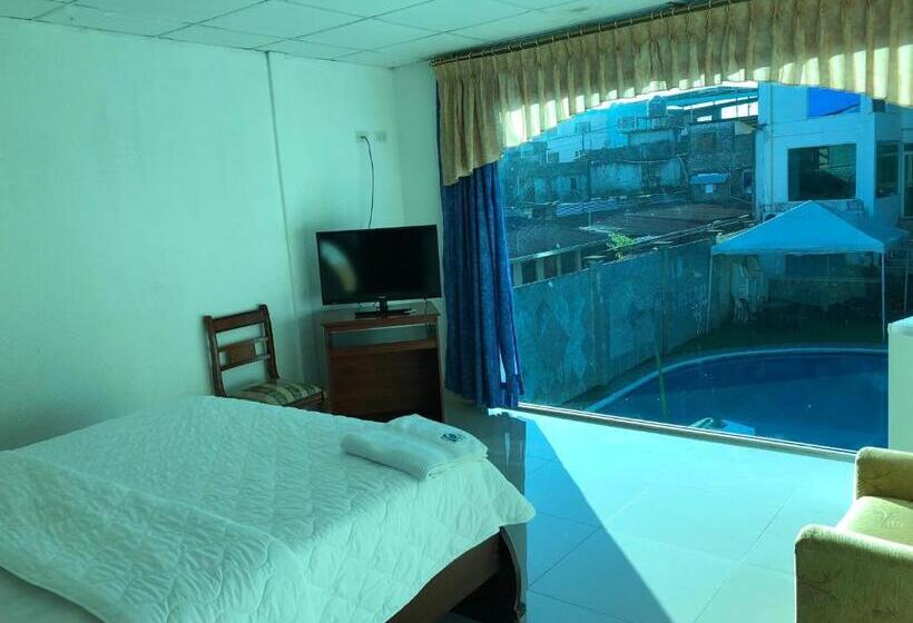 فندق La Cascada   Lago Agrio