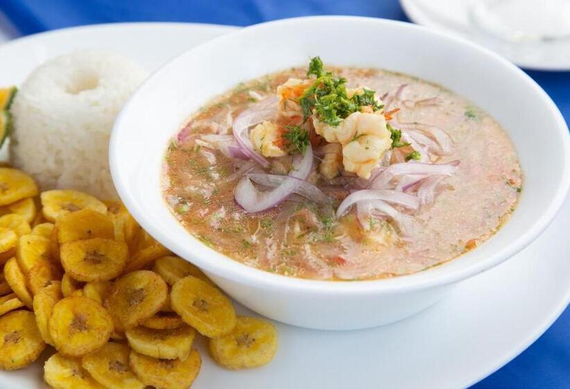 فندق La Cascada   Lago Agrio