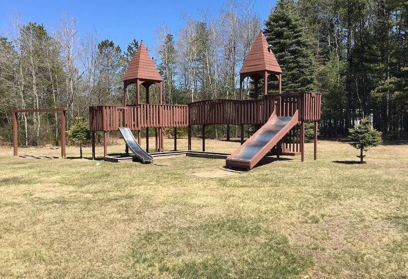 ホテル Landmark Motor Inn