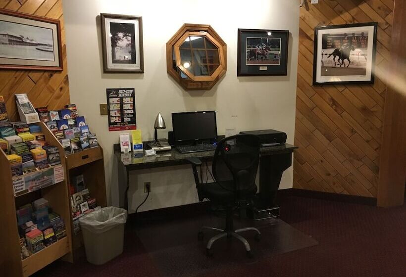 ホテル Landmark Motor Inn