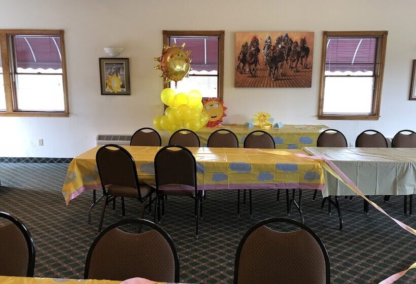 ホテル Landmark Motor Inn