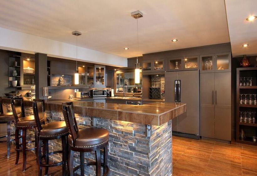 Otel Le Chateau Du Lac