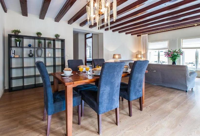 فندق Leidse Square City Center Apartments