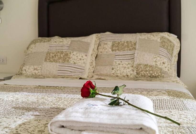 Отель Natural Green Lounge