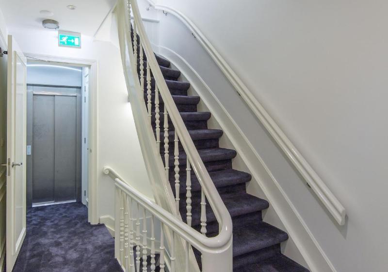 فندق No. 377 House