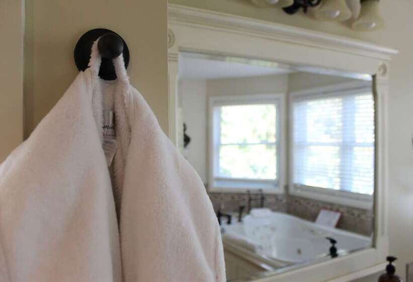 فندق Norfolk Guest House Inn