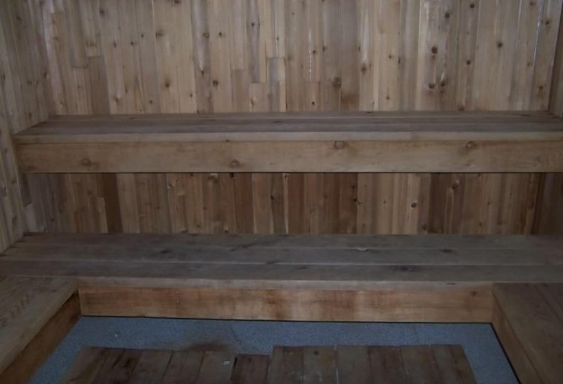 فندق North Adventure Inn