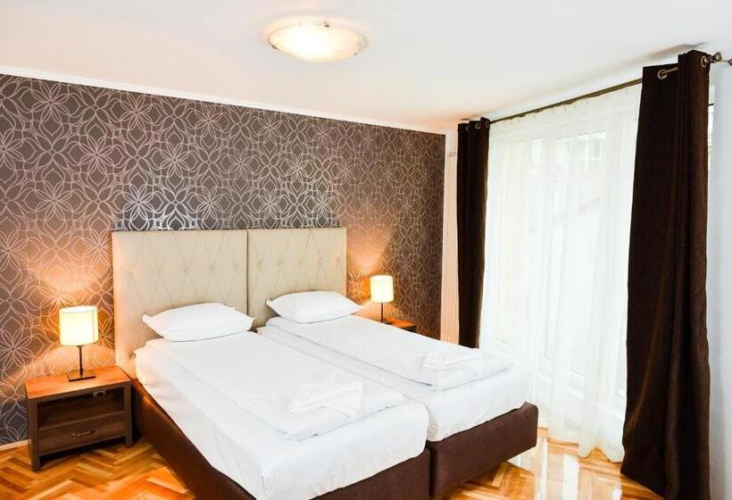 Отель Park House