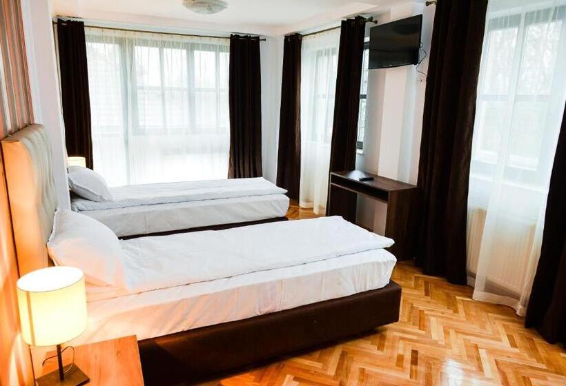 Отель Park House