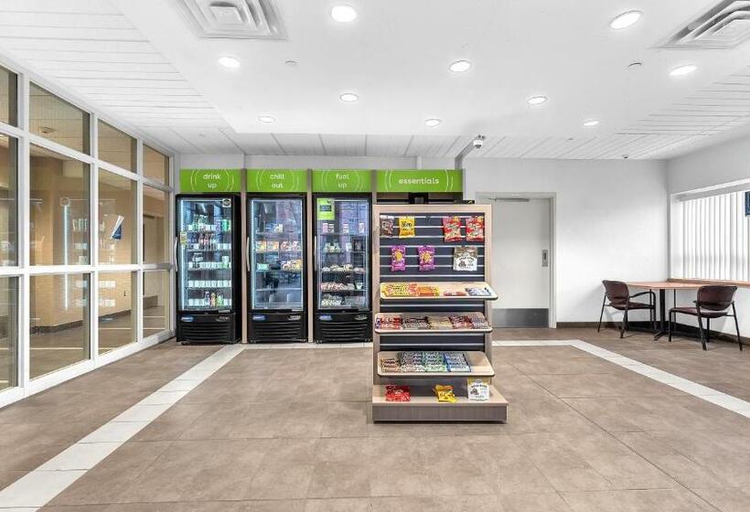 فندق Residence & Conference Centre   London