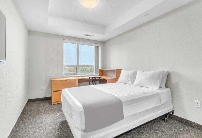 فندق Residence & Conference Centre   London