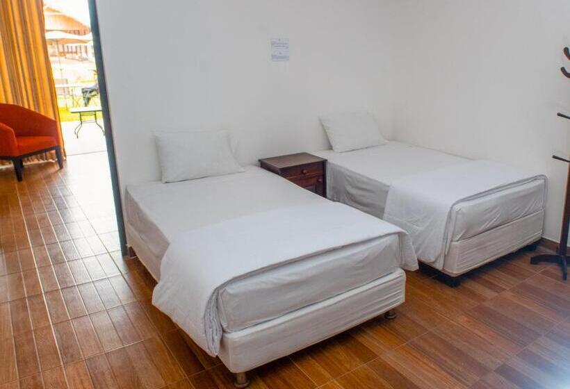 هتل Resort Thiago