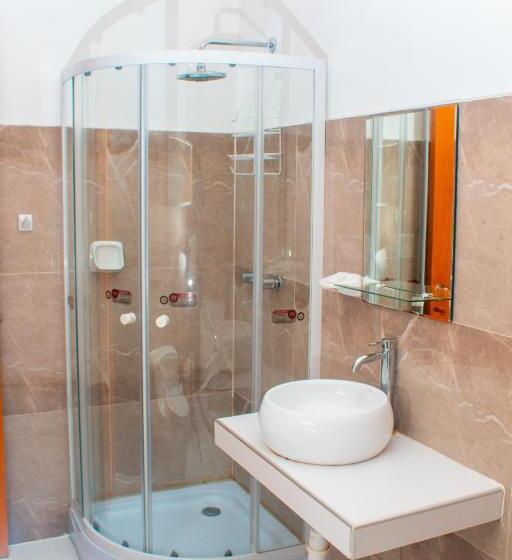 هتل Resort Thiago