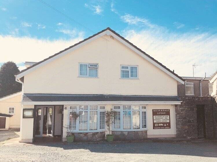 בית מלון כפרי Silverdale Lodge
