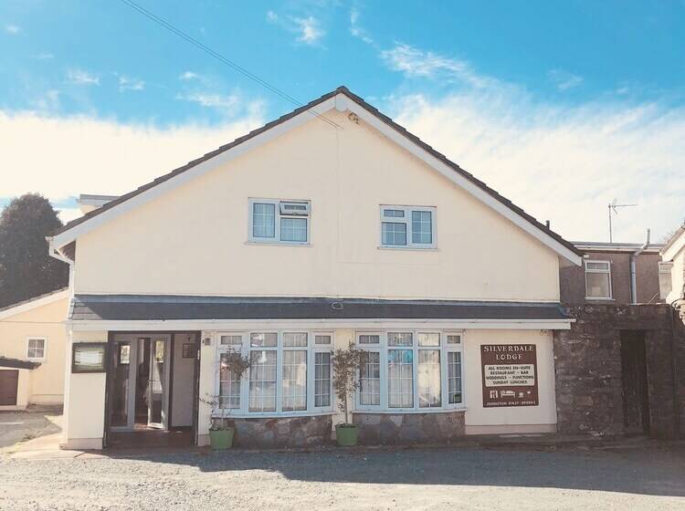 בית מלון כפרי Silverdale Lodge