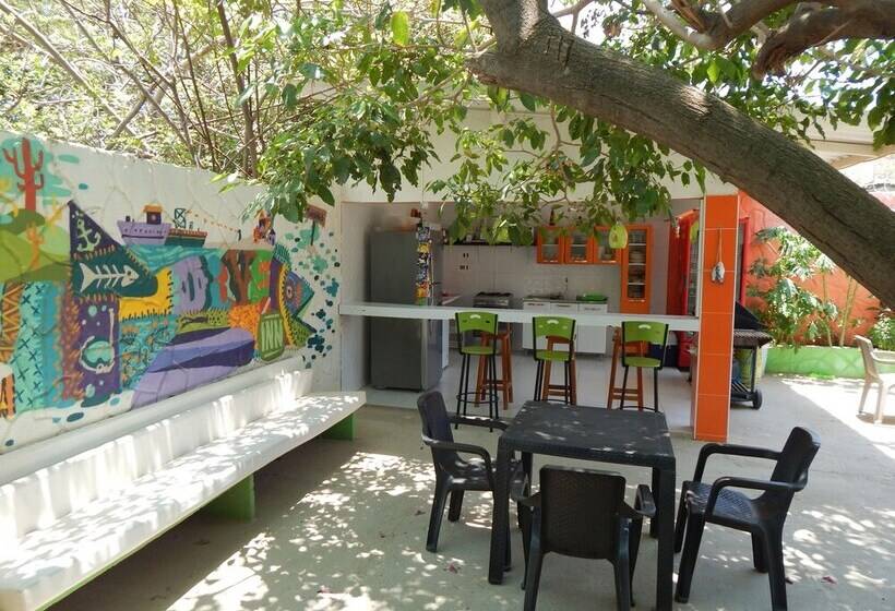 ホテル Taganga Dive Inn