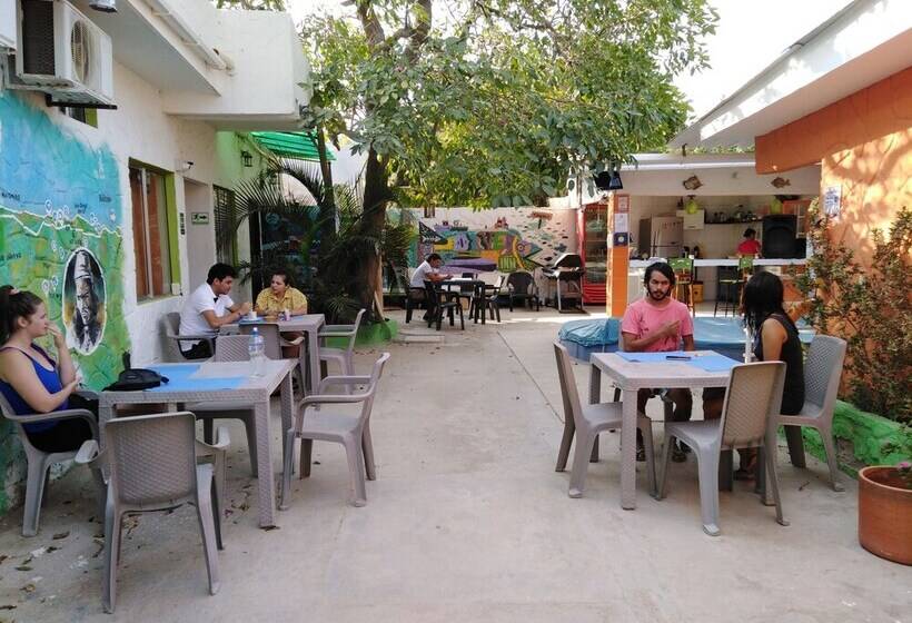 ホテル Taganga Dive Inn