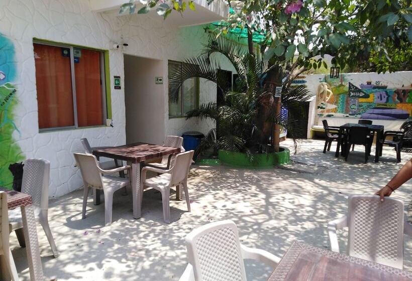 هتل Taganga Dive Inn