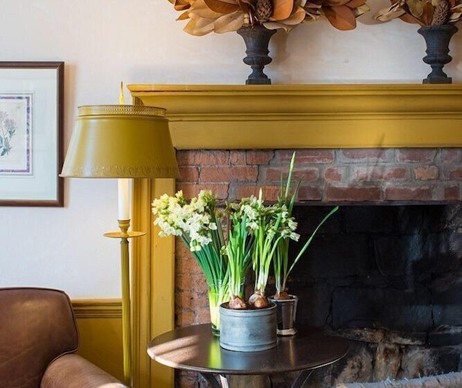 Отель The Old Inn On The Green