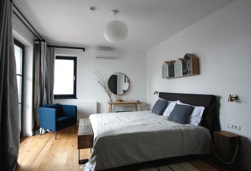 ホテル The Pines Boutique Villa