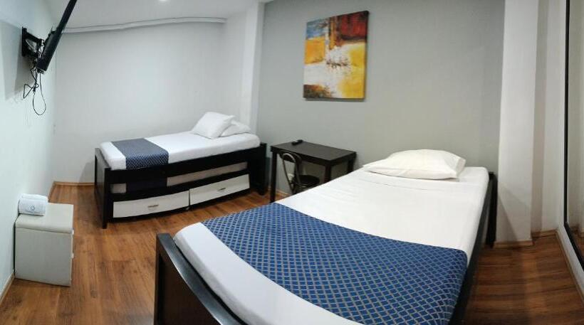 Отель Travelers Sport