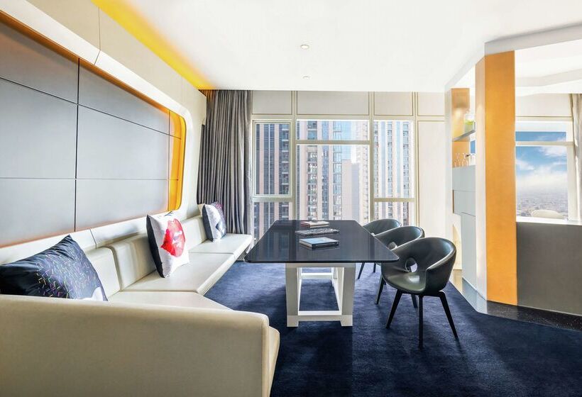 V Hotel Dubai, Curio Collection By Hilton
