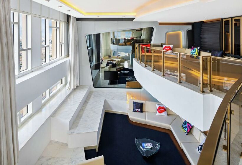 V Hotel Dubai, Curio Collection By Hilton
