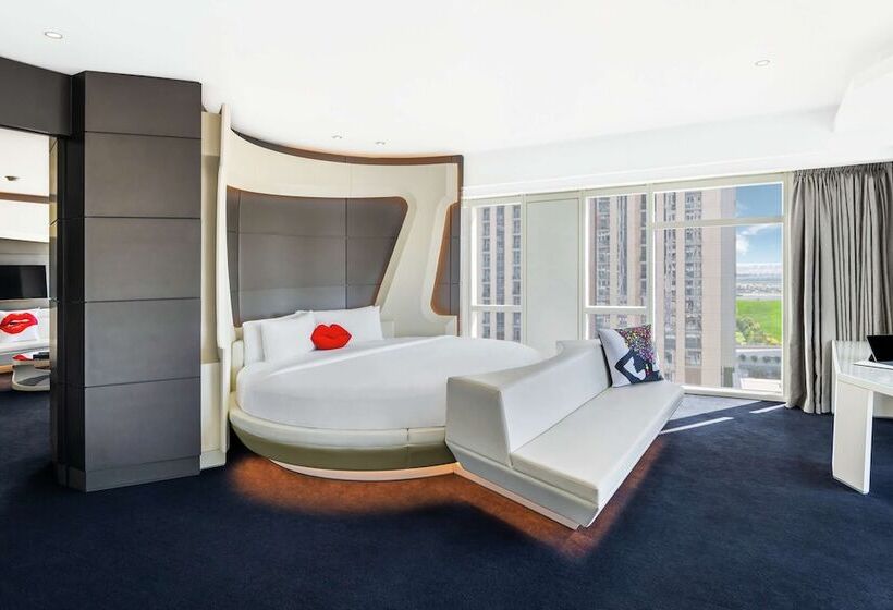 V Hotel Dubai, Curio Collection By Hilton