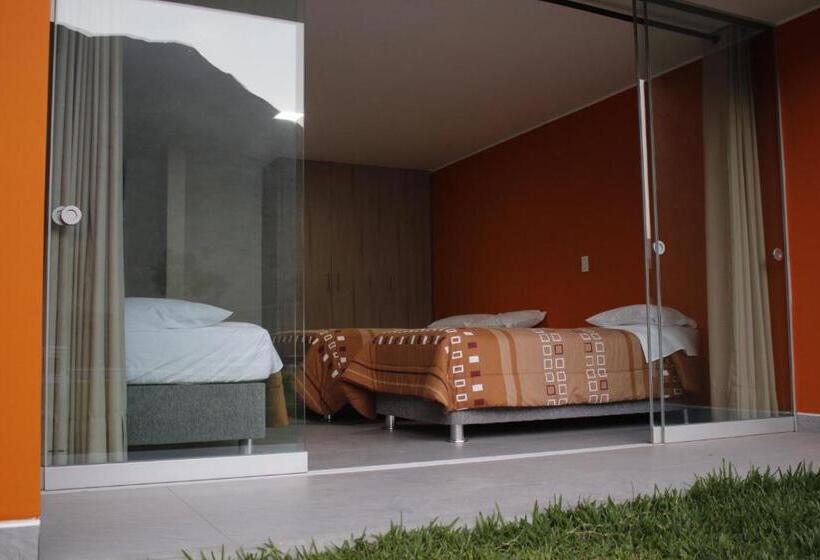 فندق Vallehermoso Lunahuana