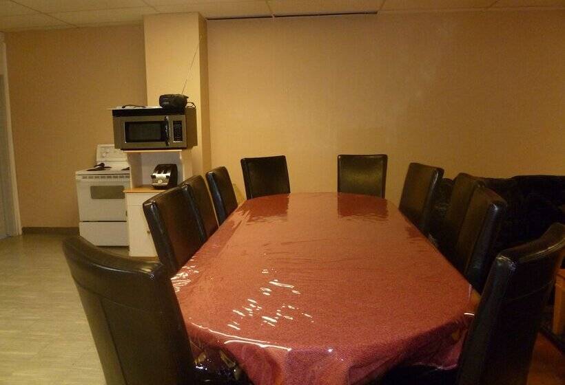 호텔 Vernon Hostel