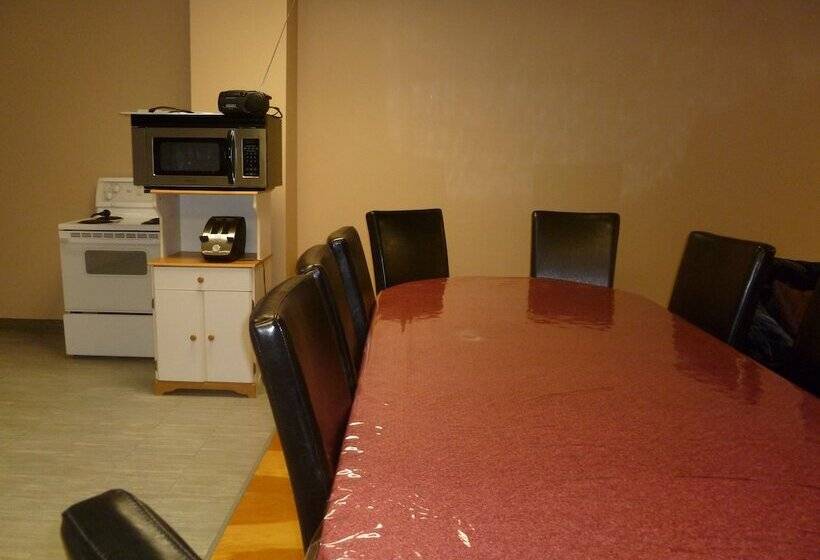 호텔 Vernon Hostel