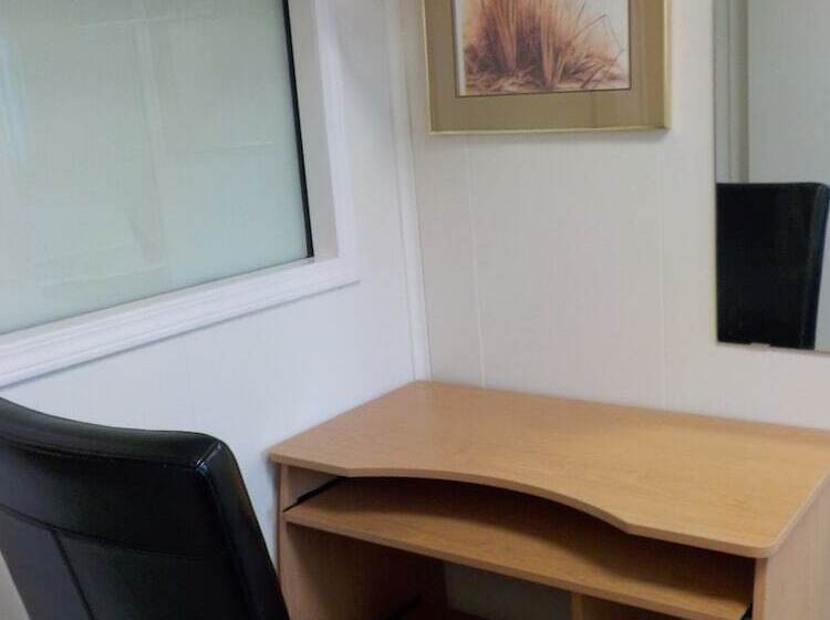 호텔 Vernon Hostel