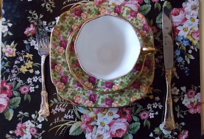 فندق Weena House