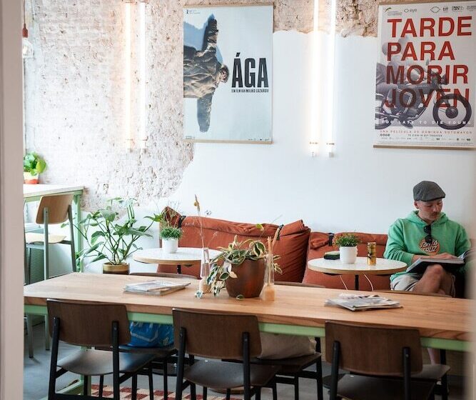 ホテル Will & Tate City Stay