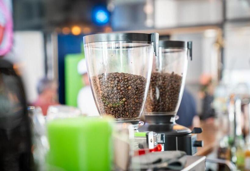 ホテル Will & Tate City Stay