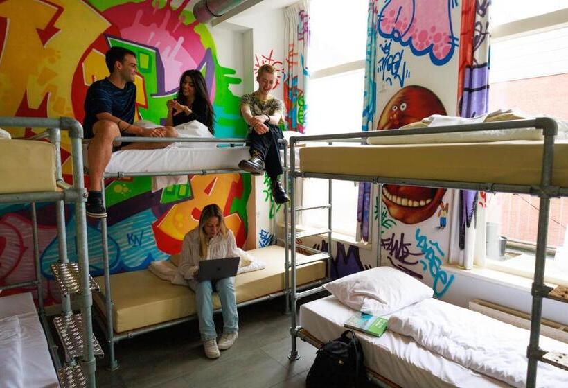 호텔 Will & Tate City Stay