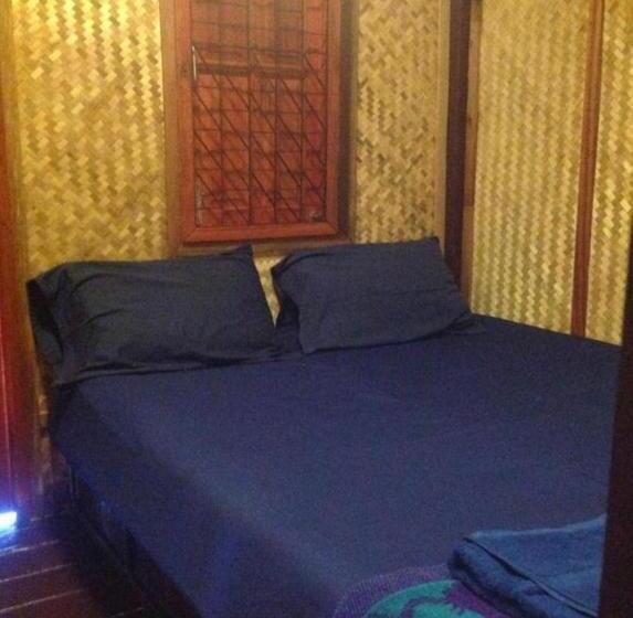 استراحتگاه New Hut Bungalow