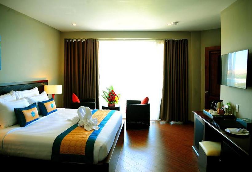 Sandunes Beach Resort & Spa