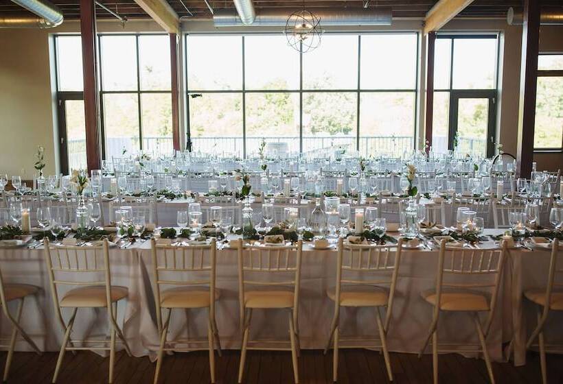 The Arlington Hotel   Bw Signature Collection