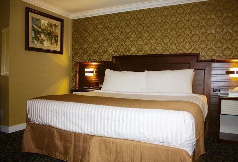 The Deluxe Hotel Vancouver